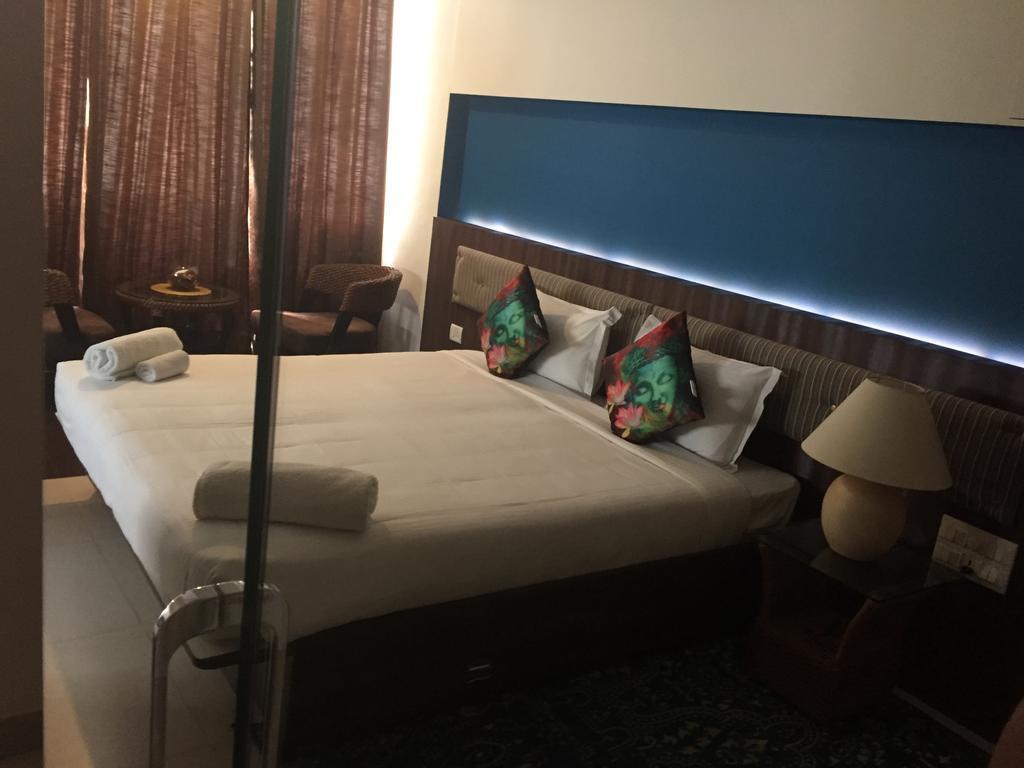 بنغالور Luxtay Suites الغرفة الصورة