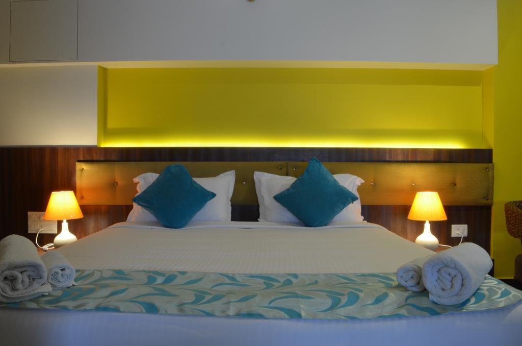 بنغالور Luxtay Suites الغرفة الصورة
